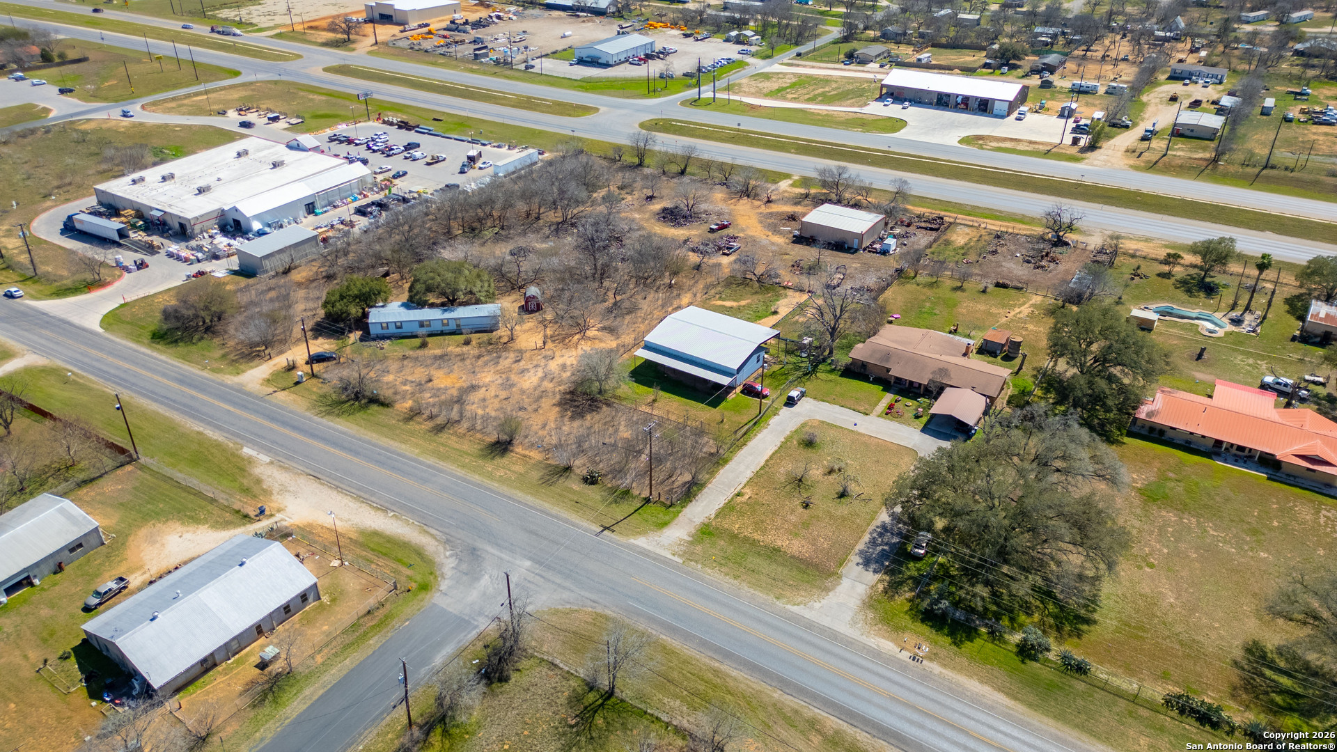 main property photo 4