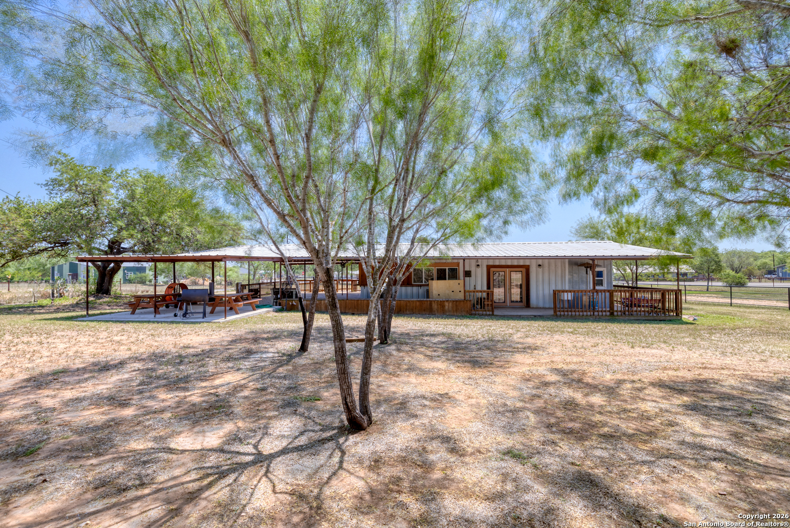 main property photo 38