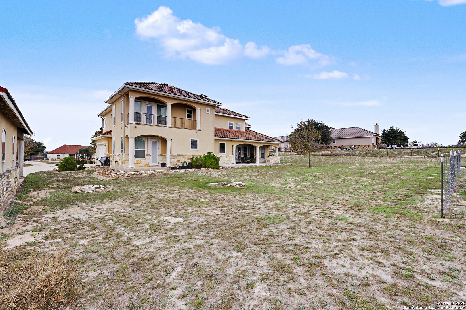 main property photo 8