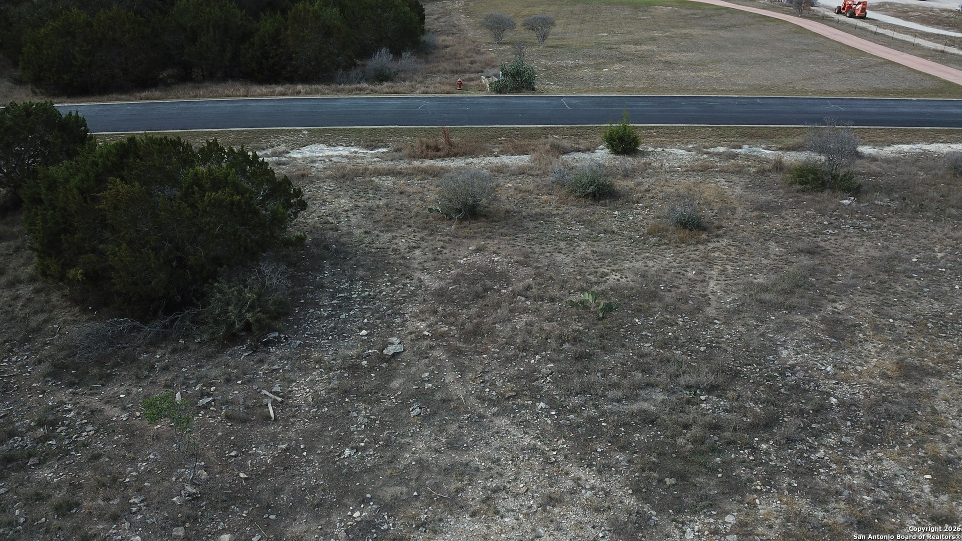 main property photo 9