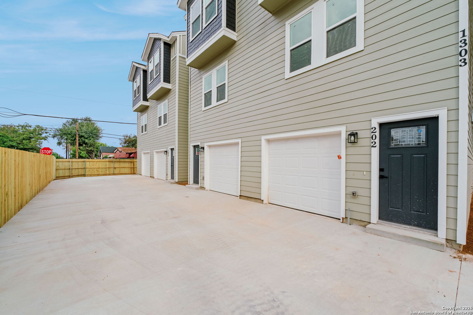 main property photo 24