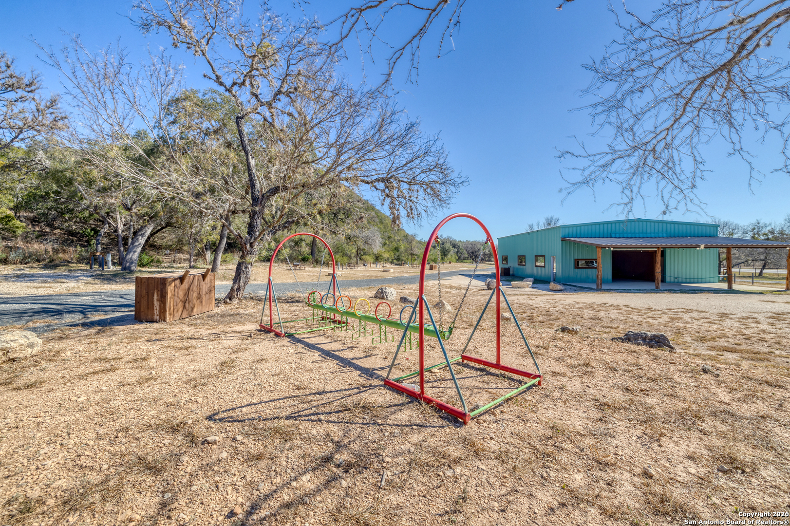 main property photo 5