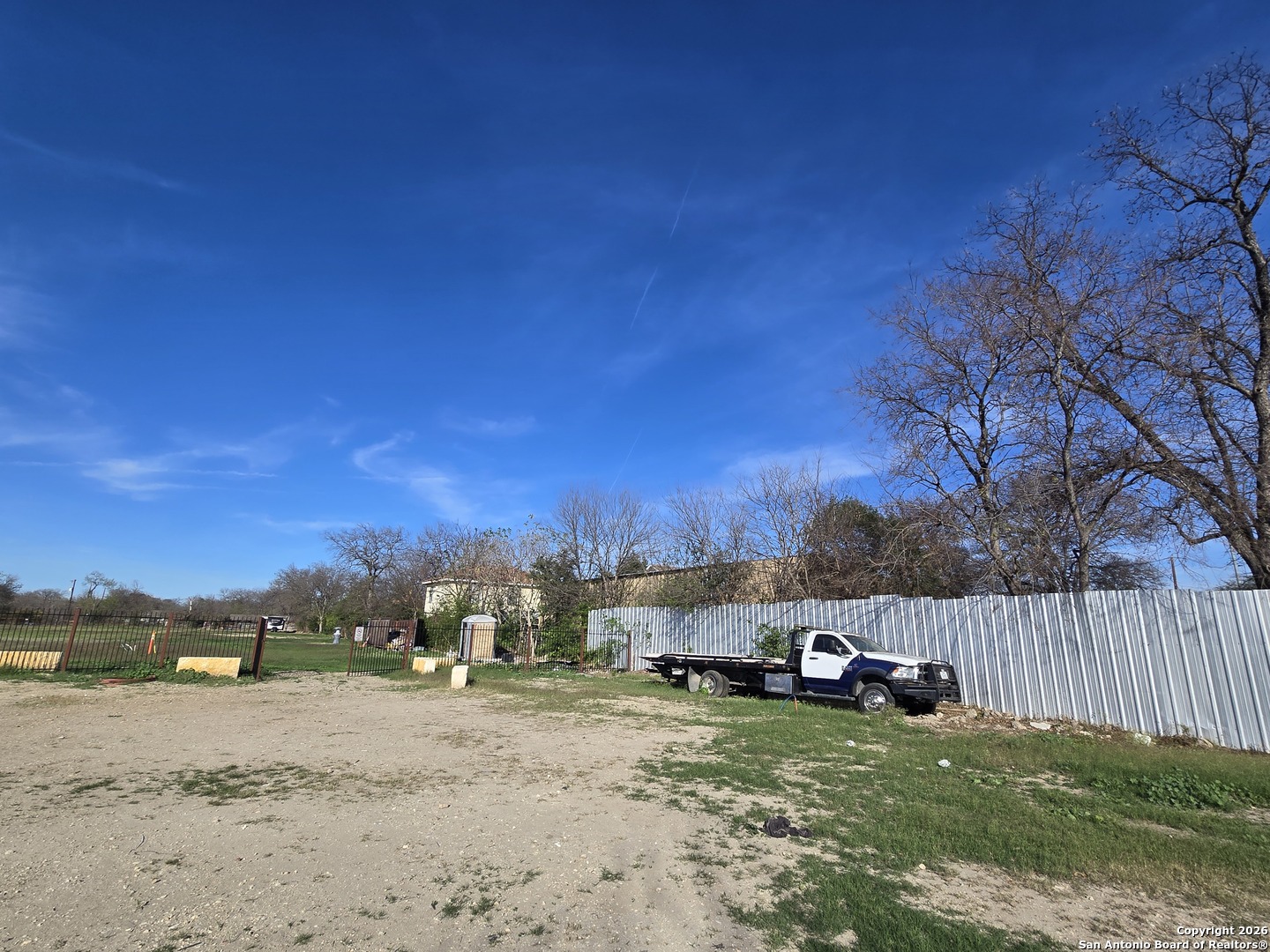 main property photo 20