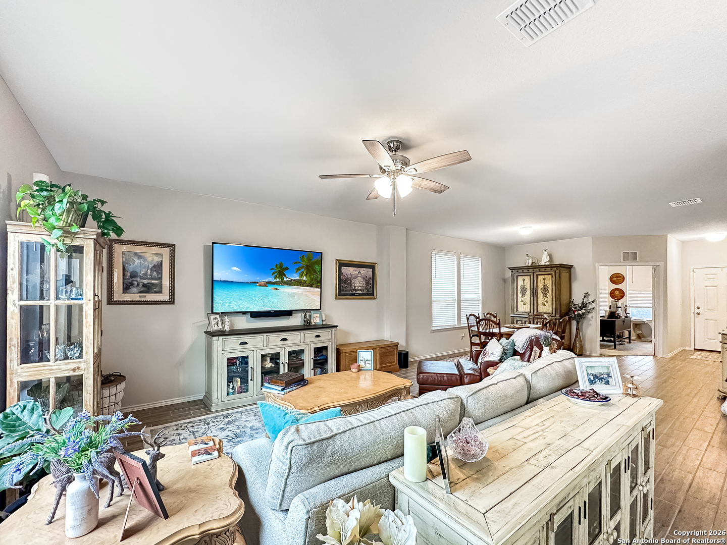 property viewer photo 11