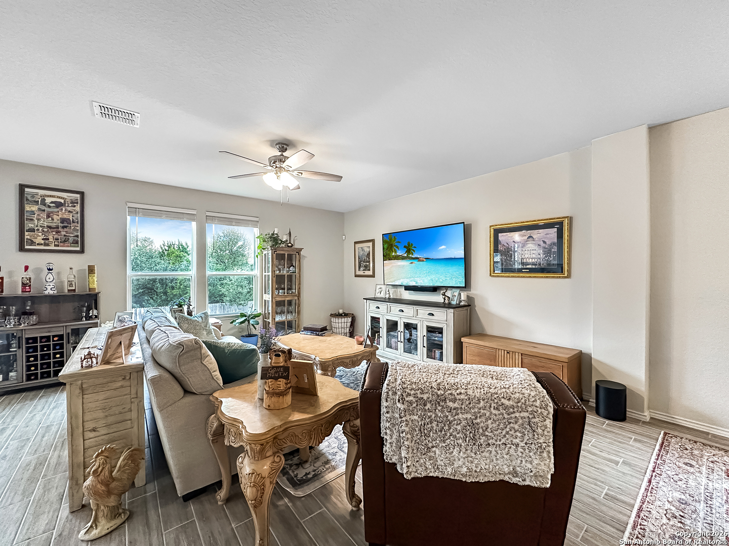 property viewer photo 8