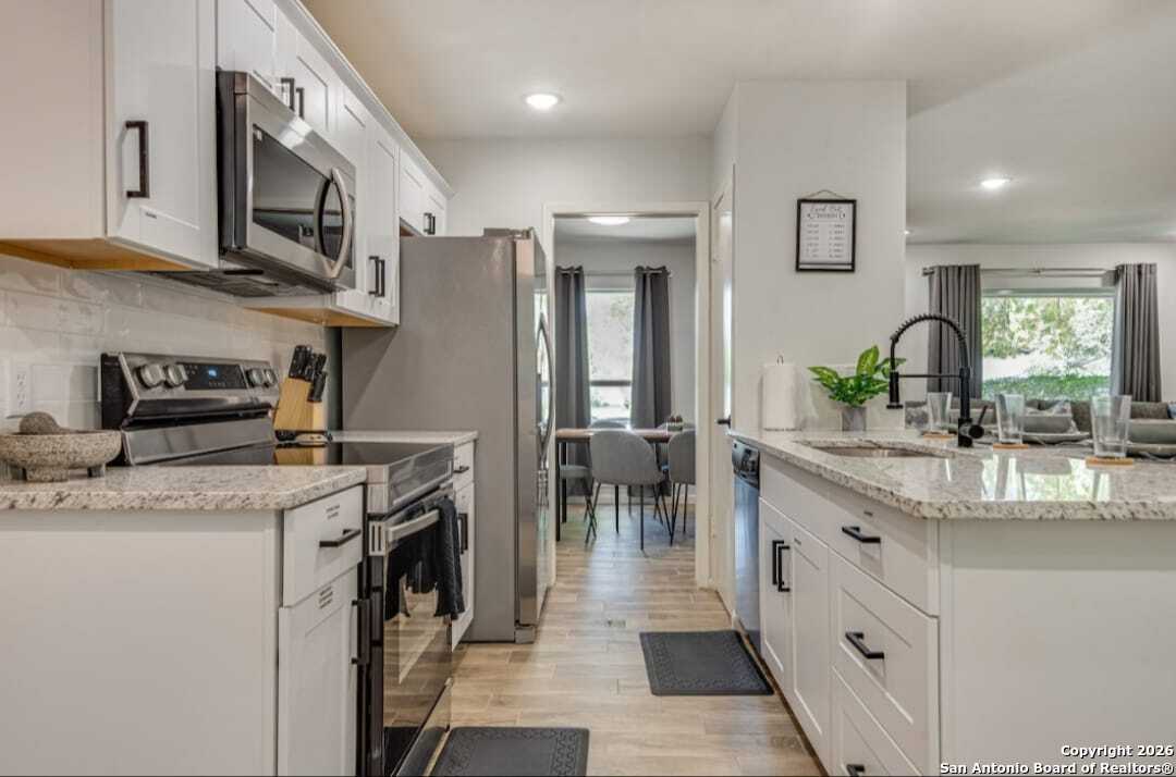 property viewer photo 10