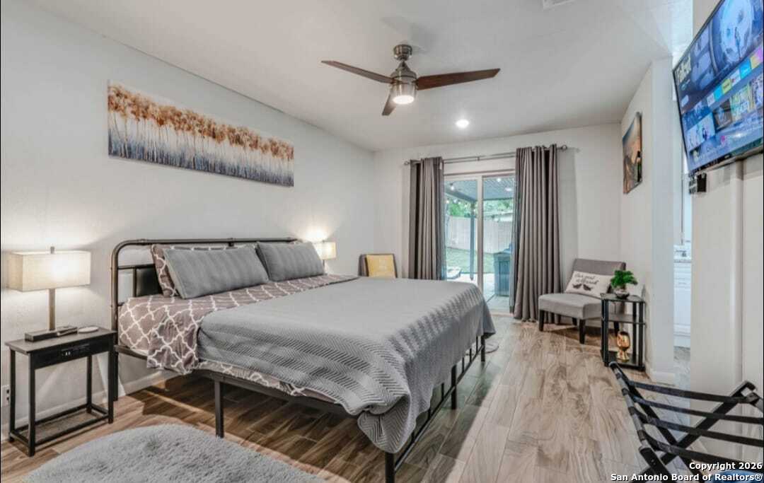 property viewer photo 17