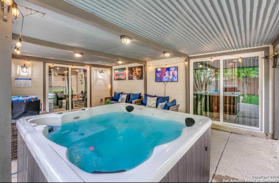 property viewer photo 20