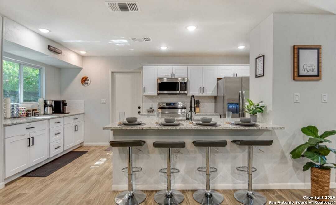 property viewer photo 8
