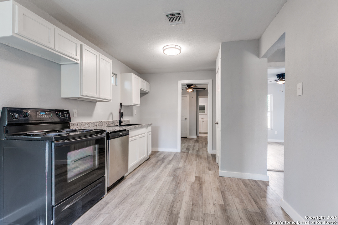 property viewer photo 11