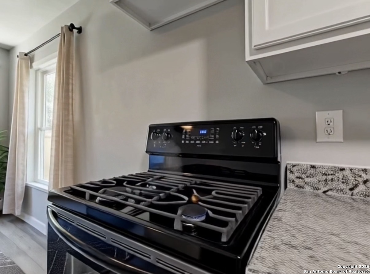 property viewer photo 14
