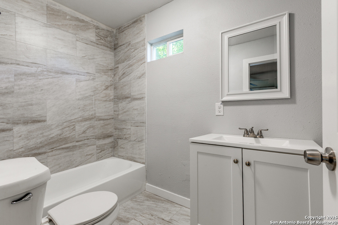 property viewer photo 19