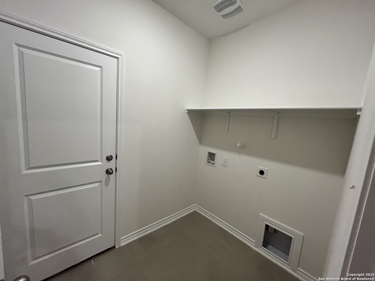 property viewer photo 13