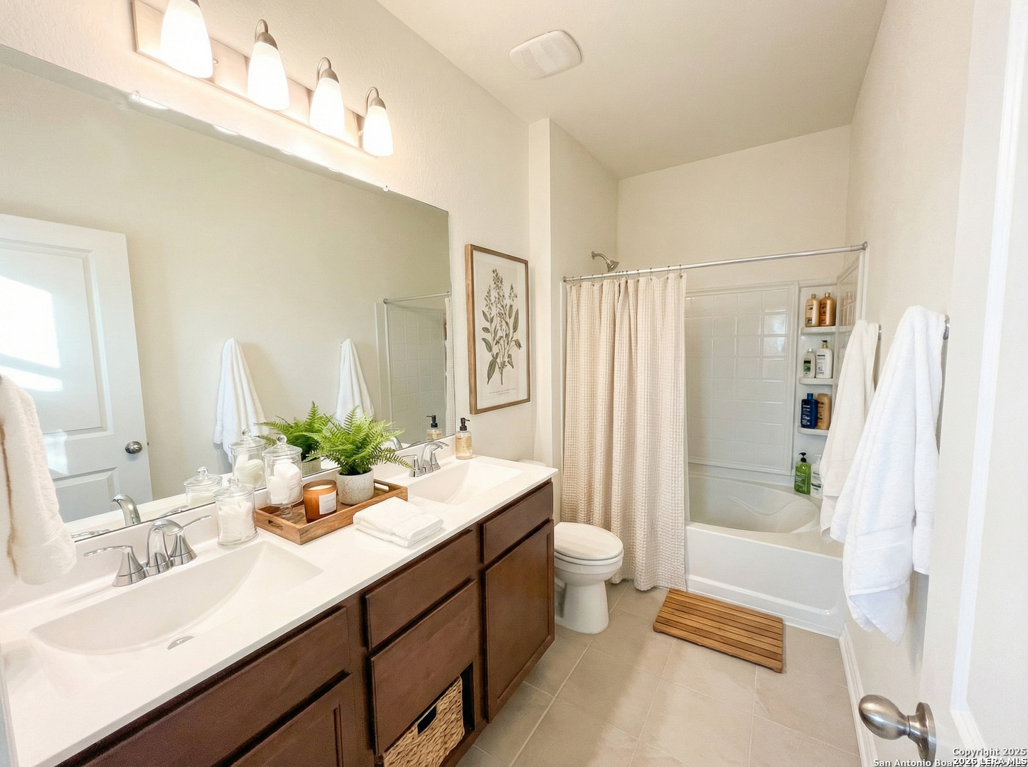 property viewer photo 8