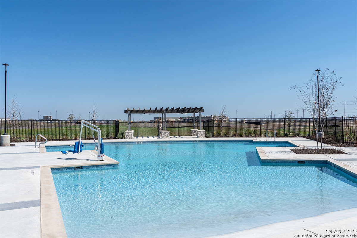 property viewer photo 4