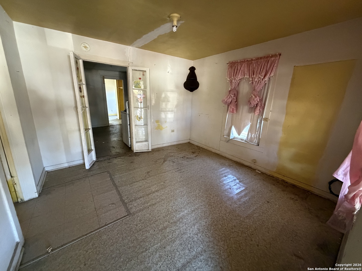 property viewer photo 1