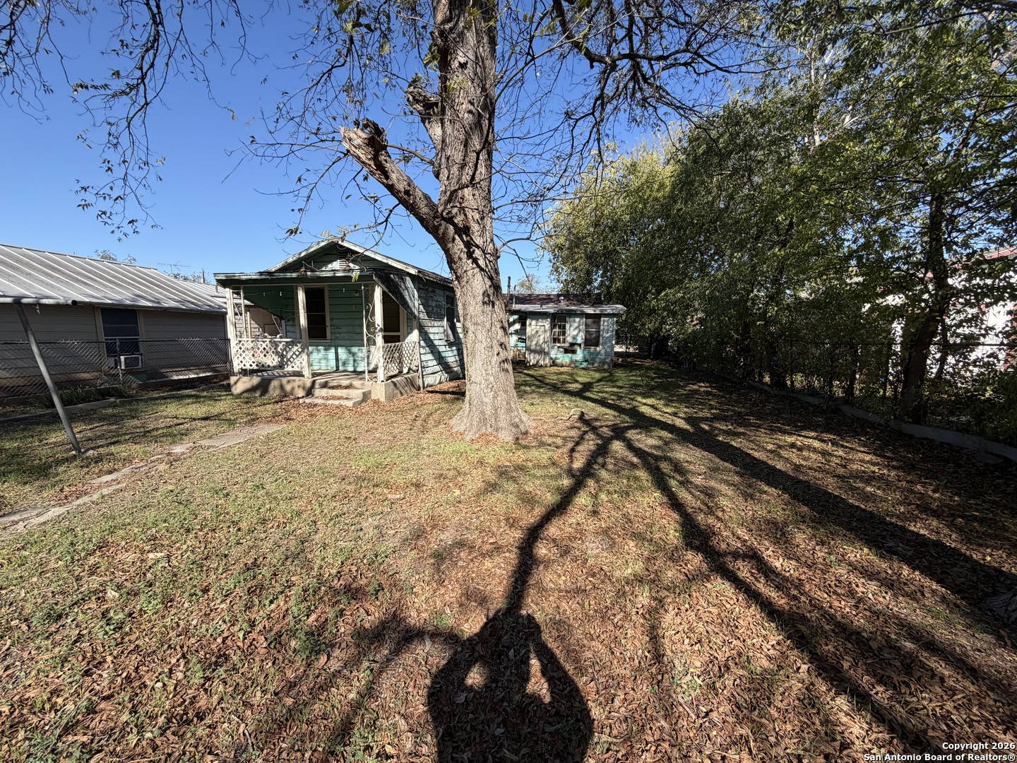 property viewer photo 6