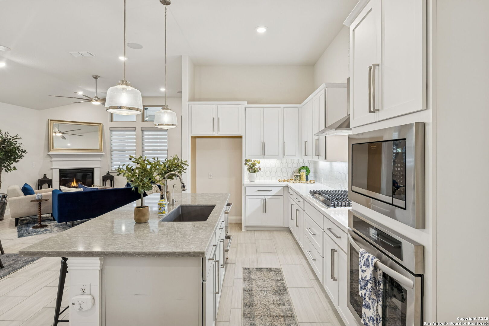 property viewer photo 1