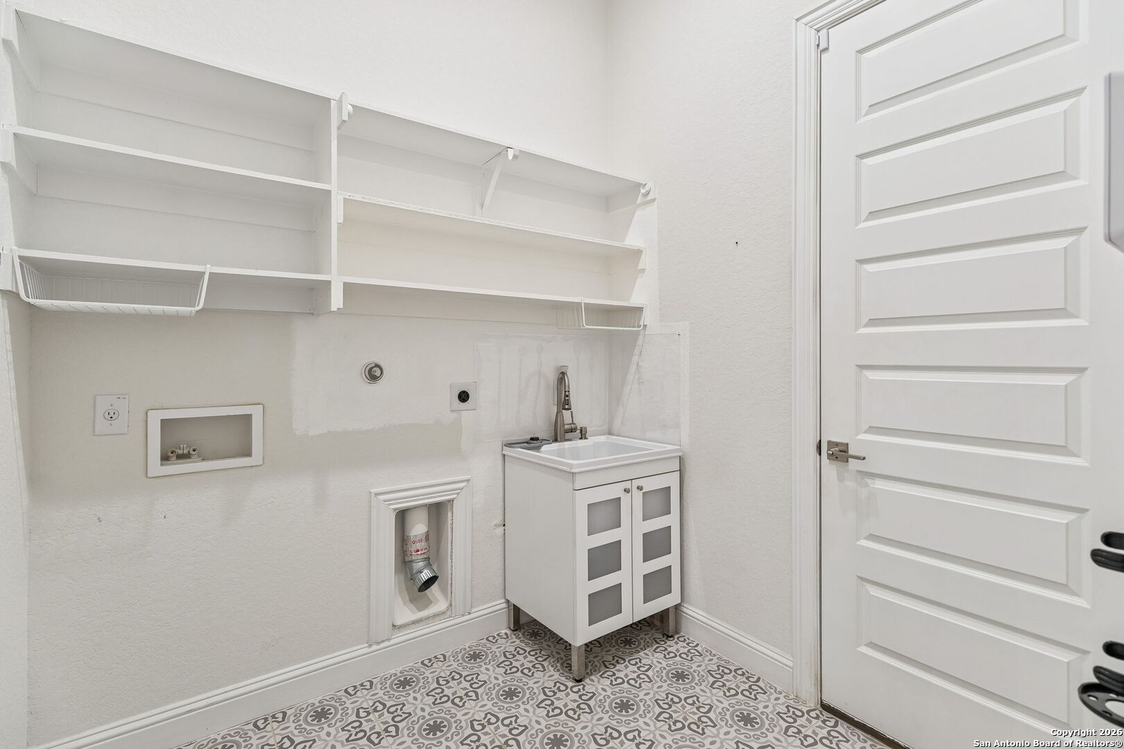 property viewer photo 15
