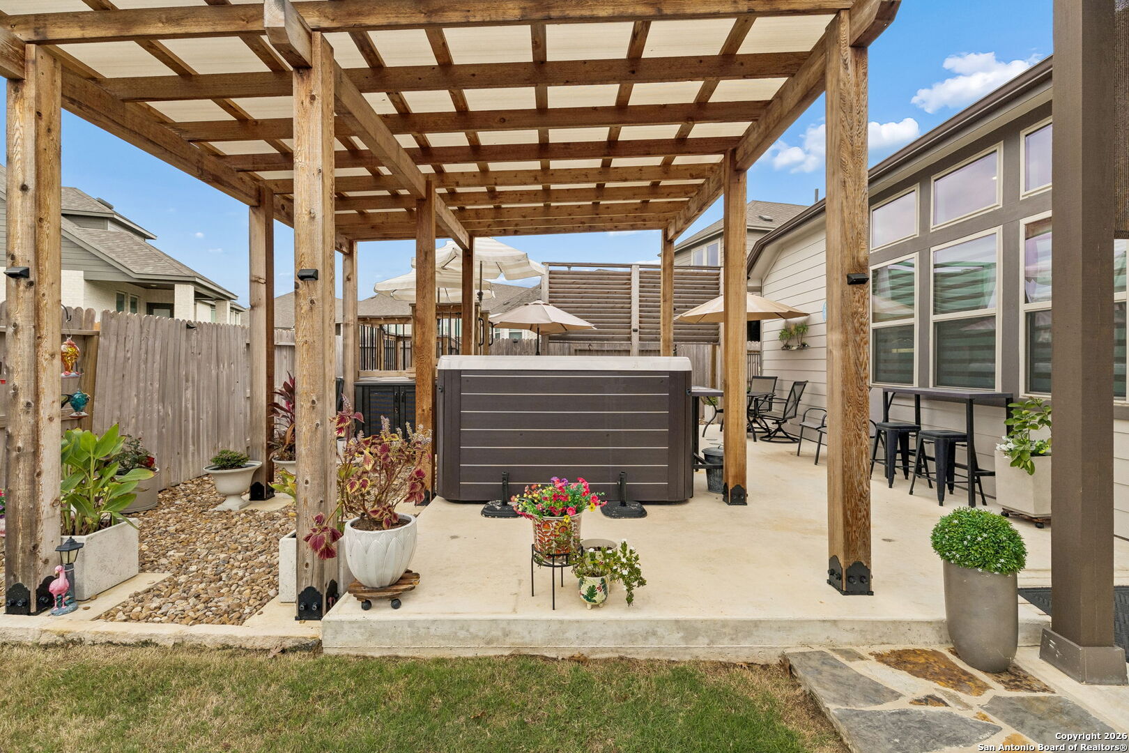 property viewer photo 19