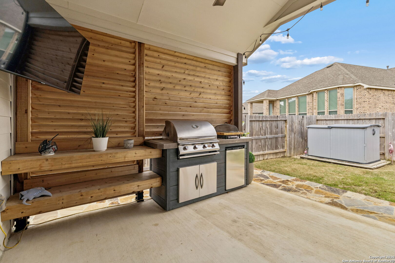 property viewer photo 2