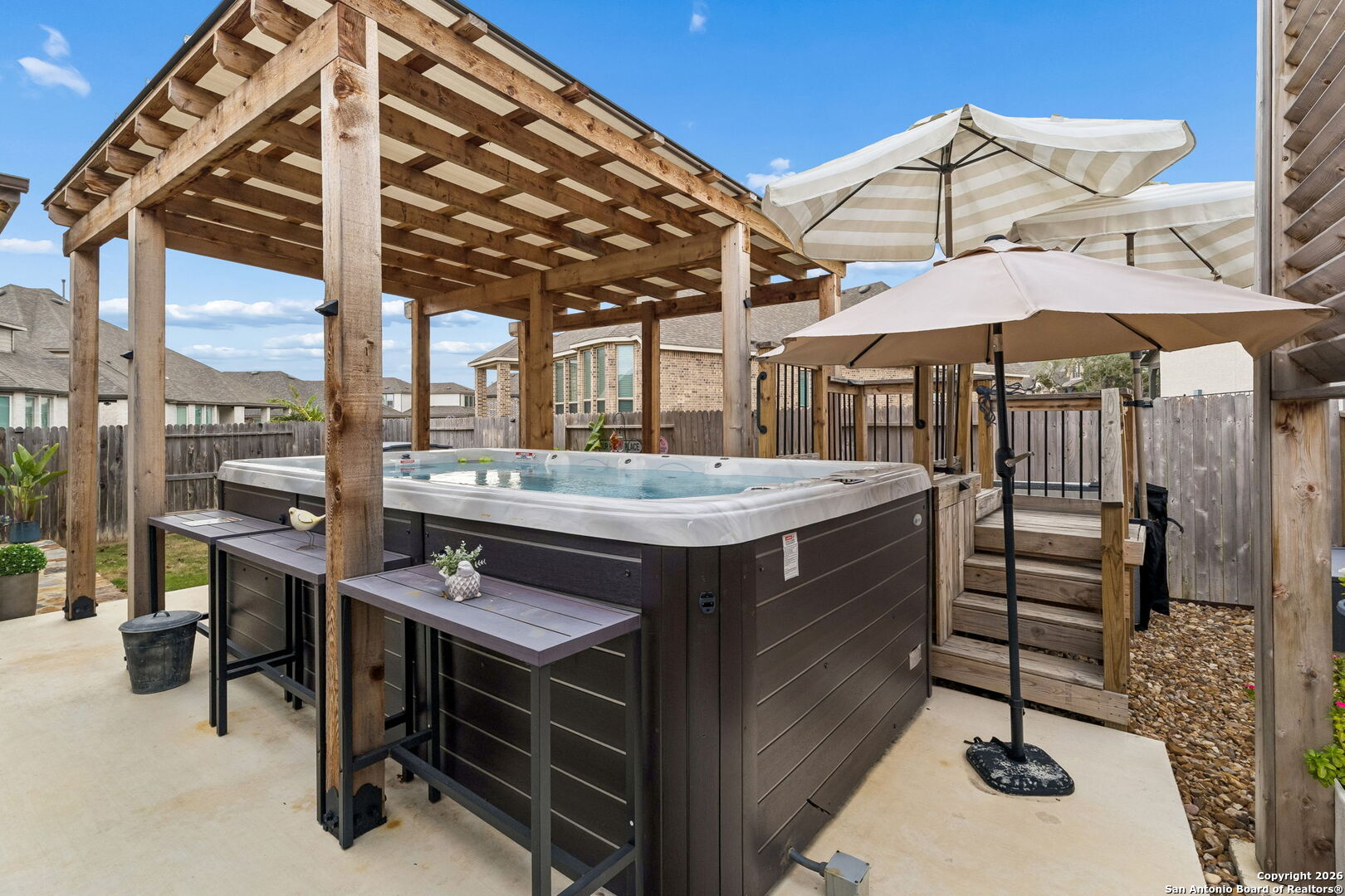property viewer photo 20