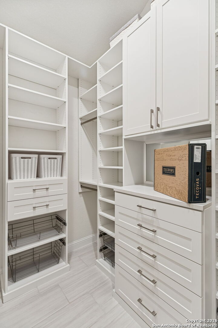 property viewer photo 7