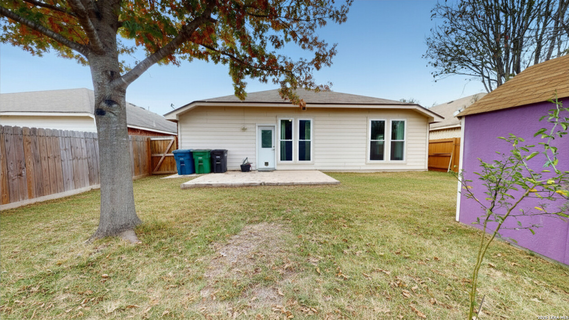 main property photo 33