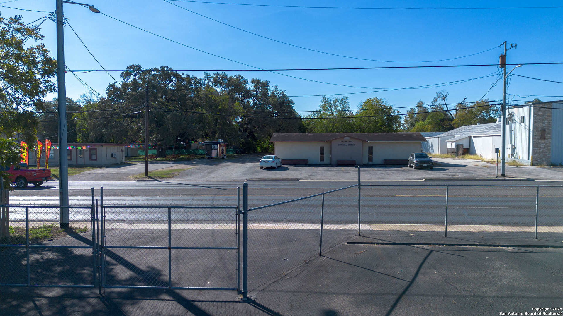 main property photo 15