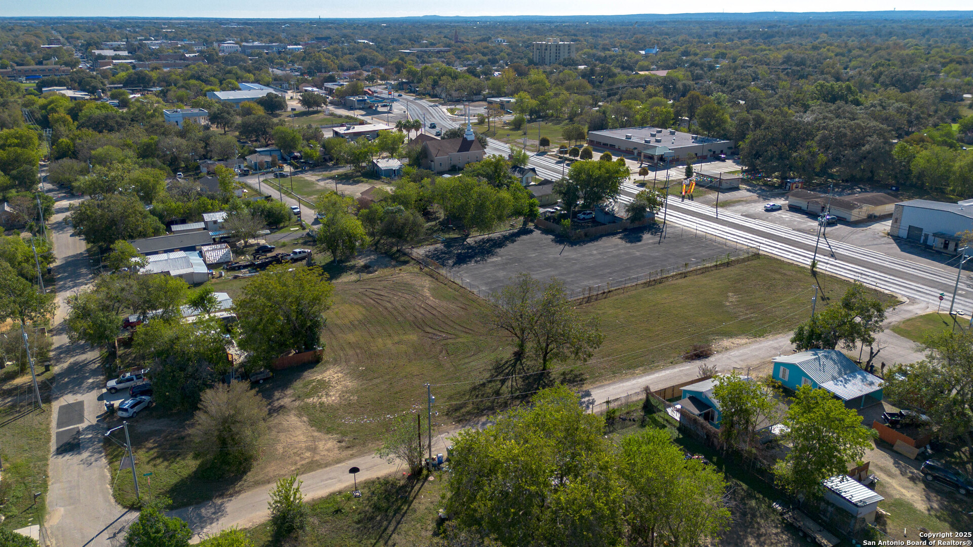 main property photo 5