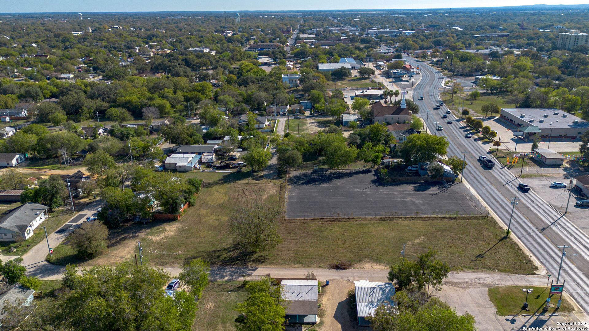 main property photo 6