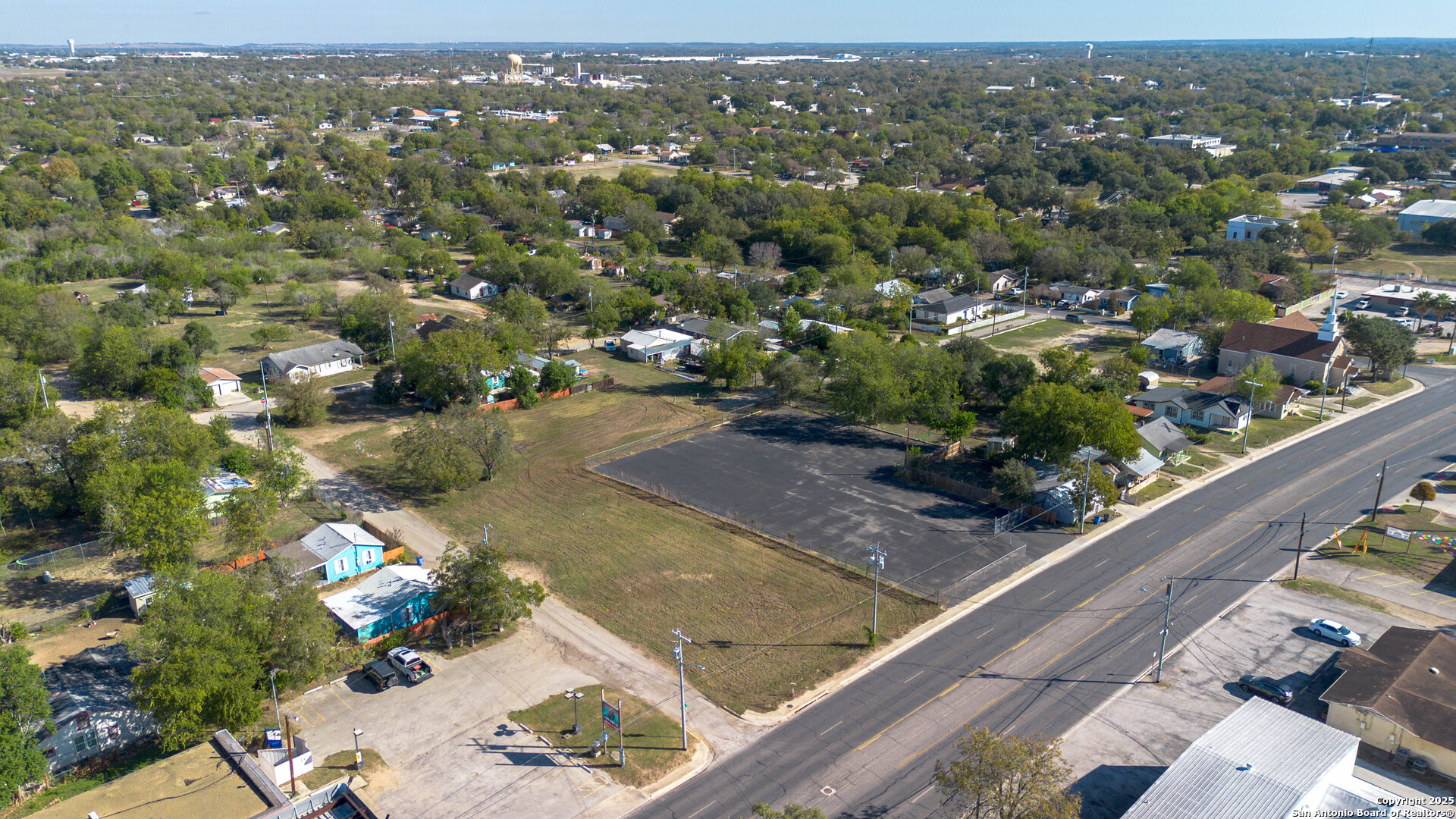 main property photo 8