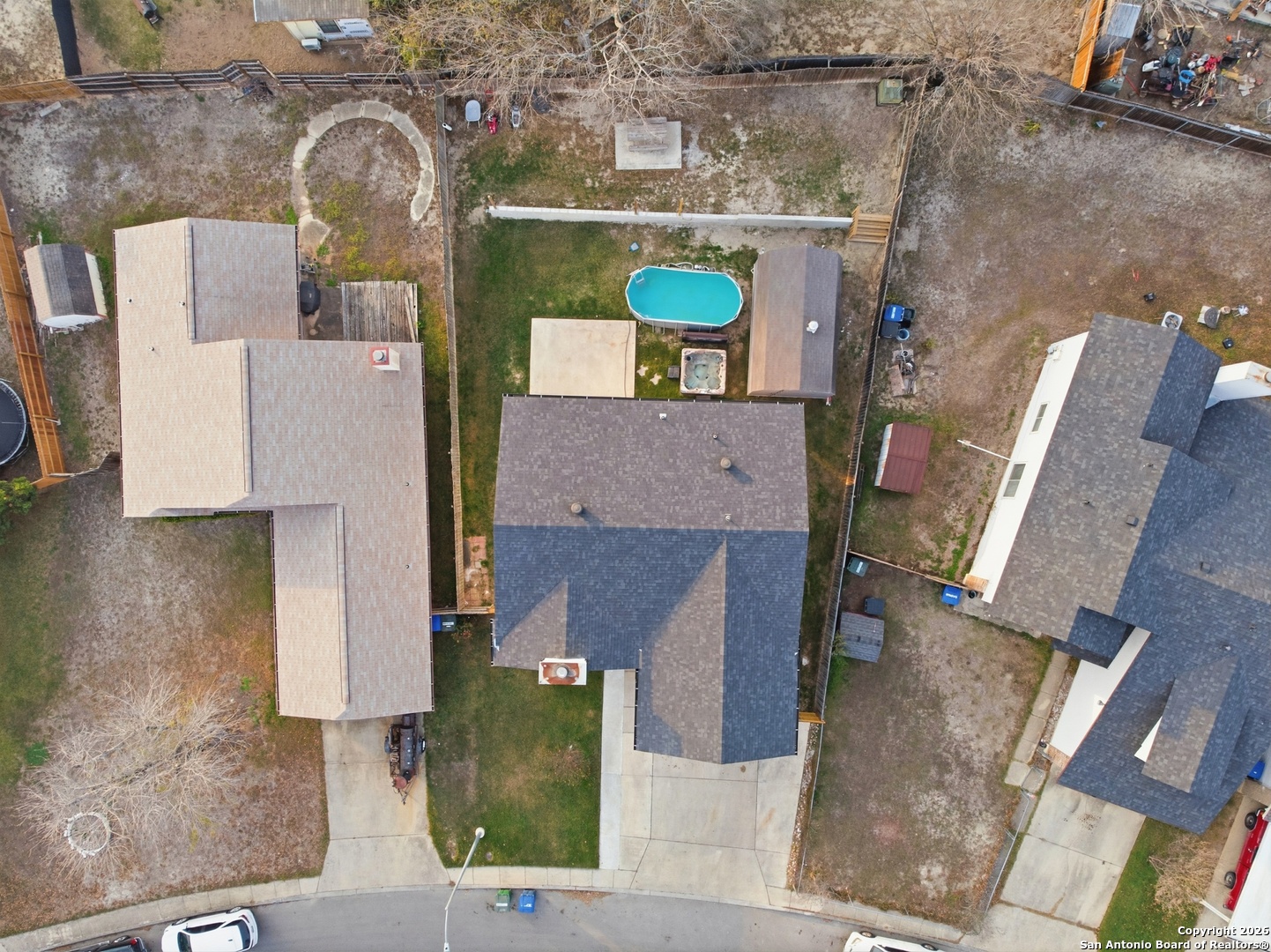 main property photo 31
