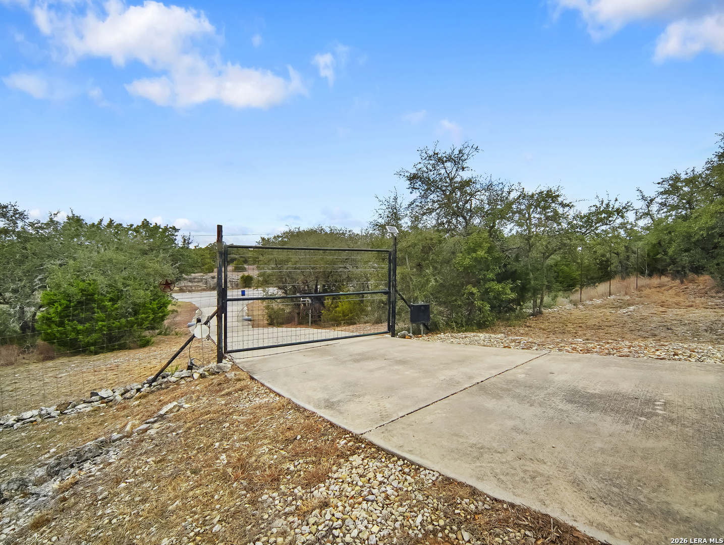 main property photo 41