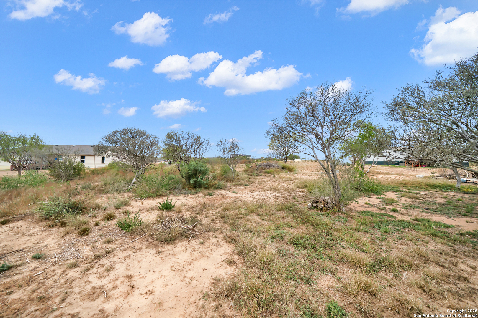 main property photo 8