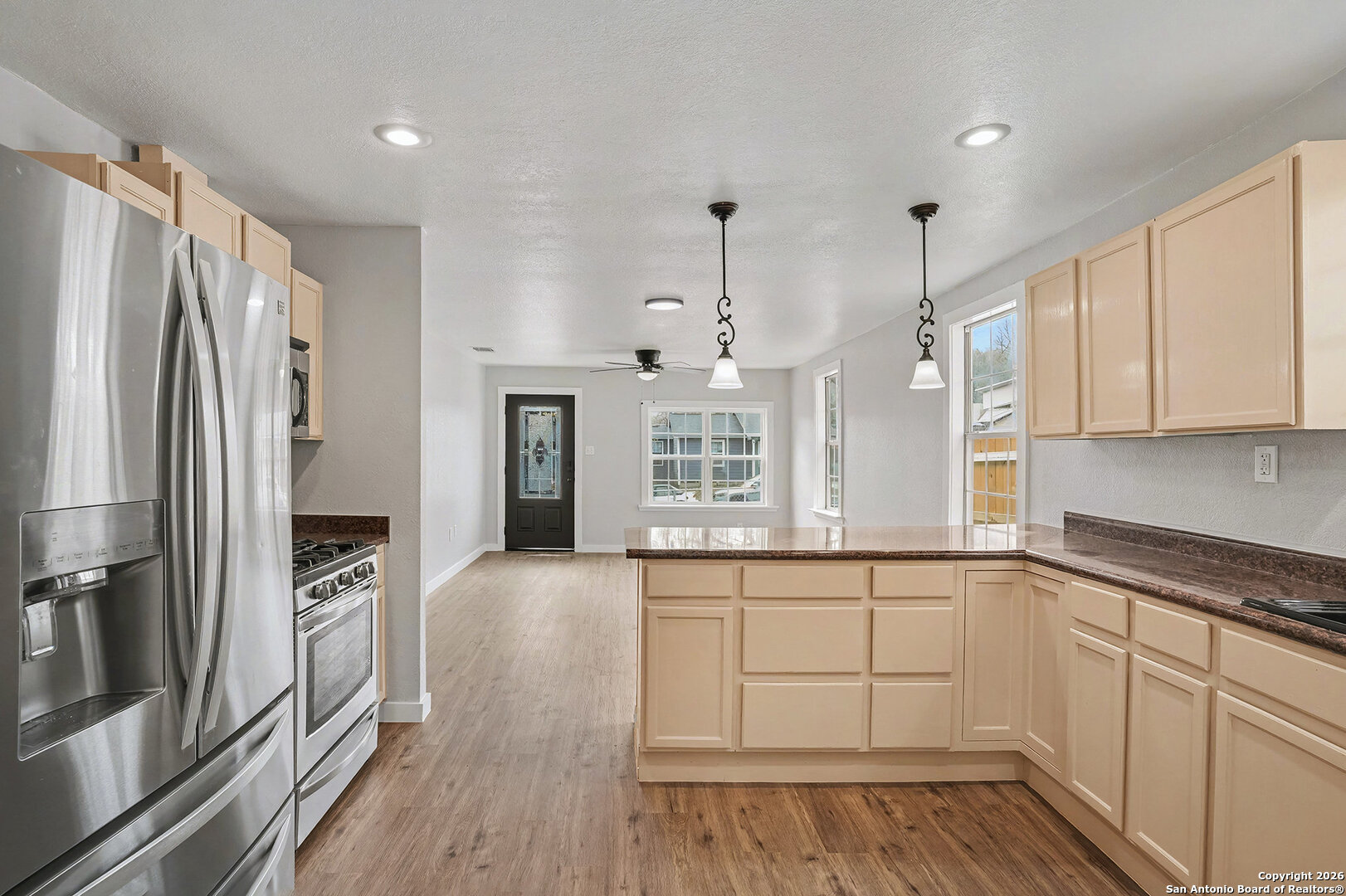 main property photo 9