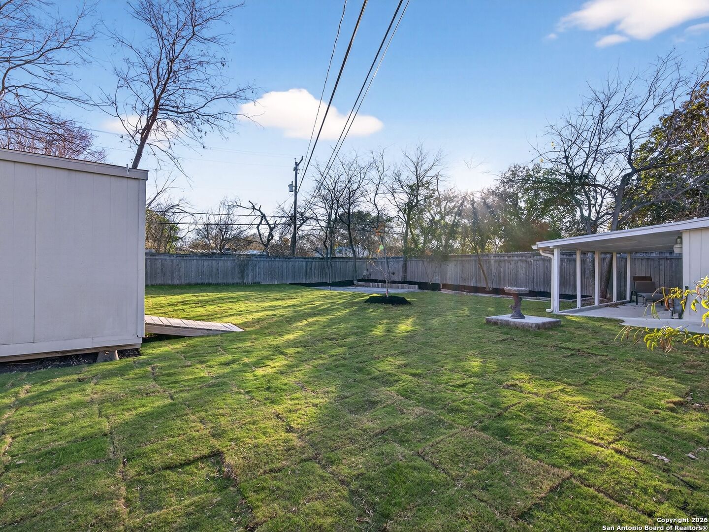 main property photo 37