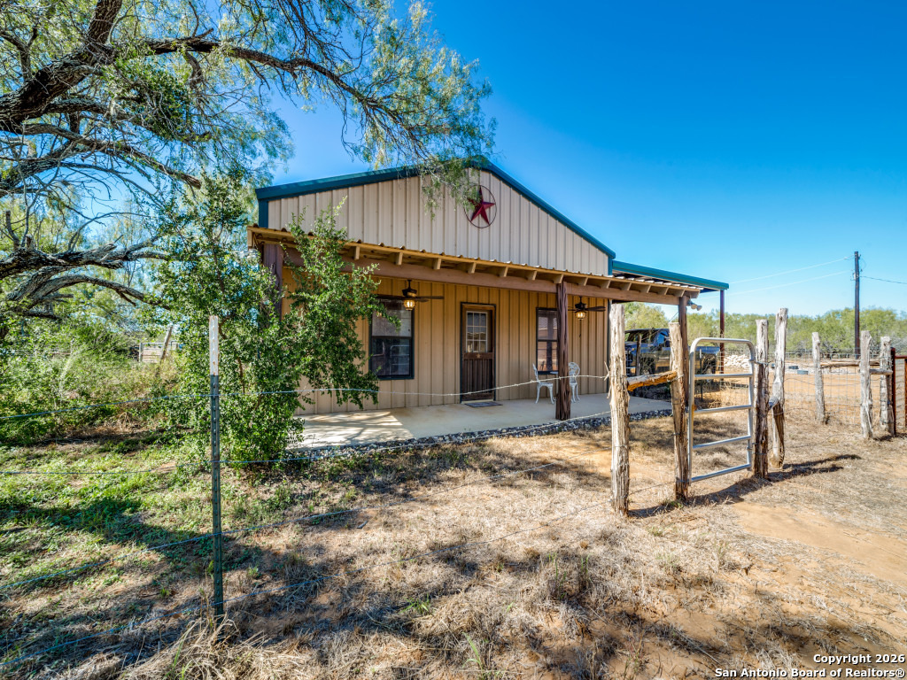 main property photo 22
