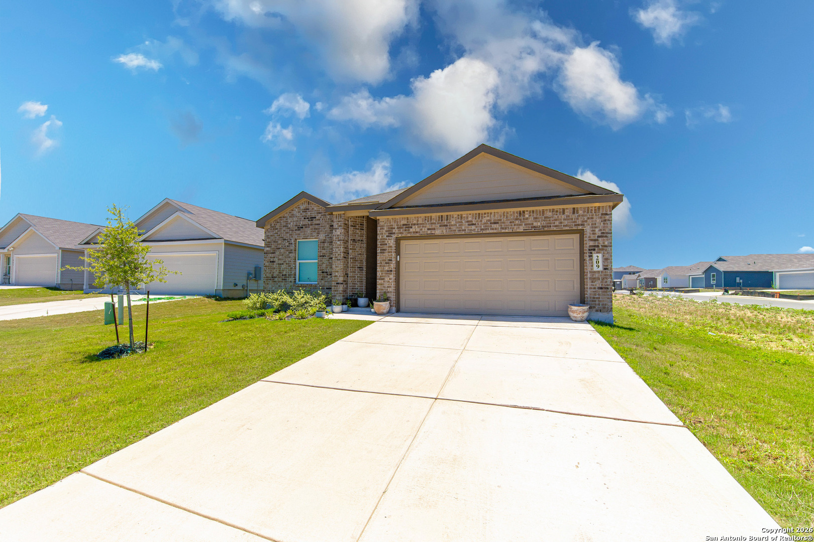 main property photo 20