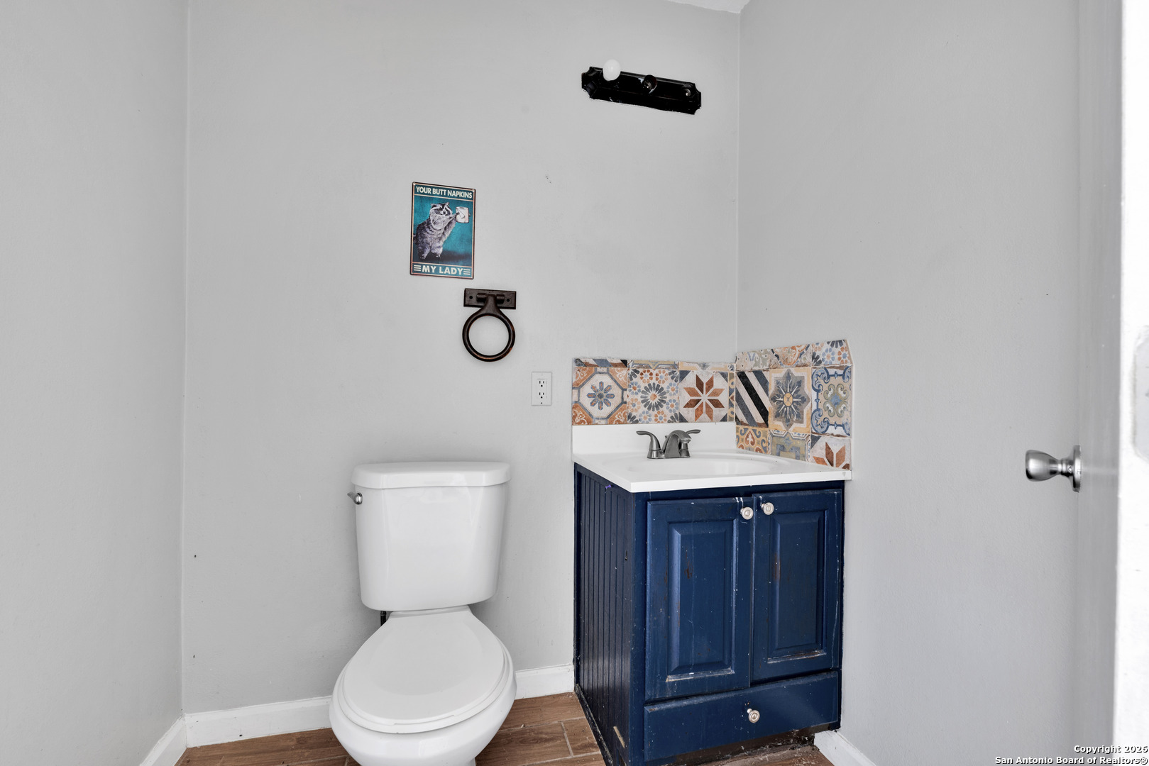 main property photo 19