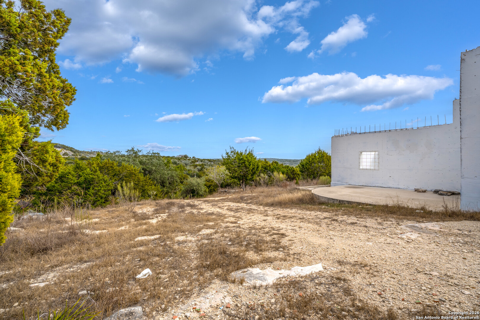 main property photo 10