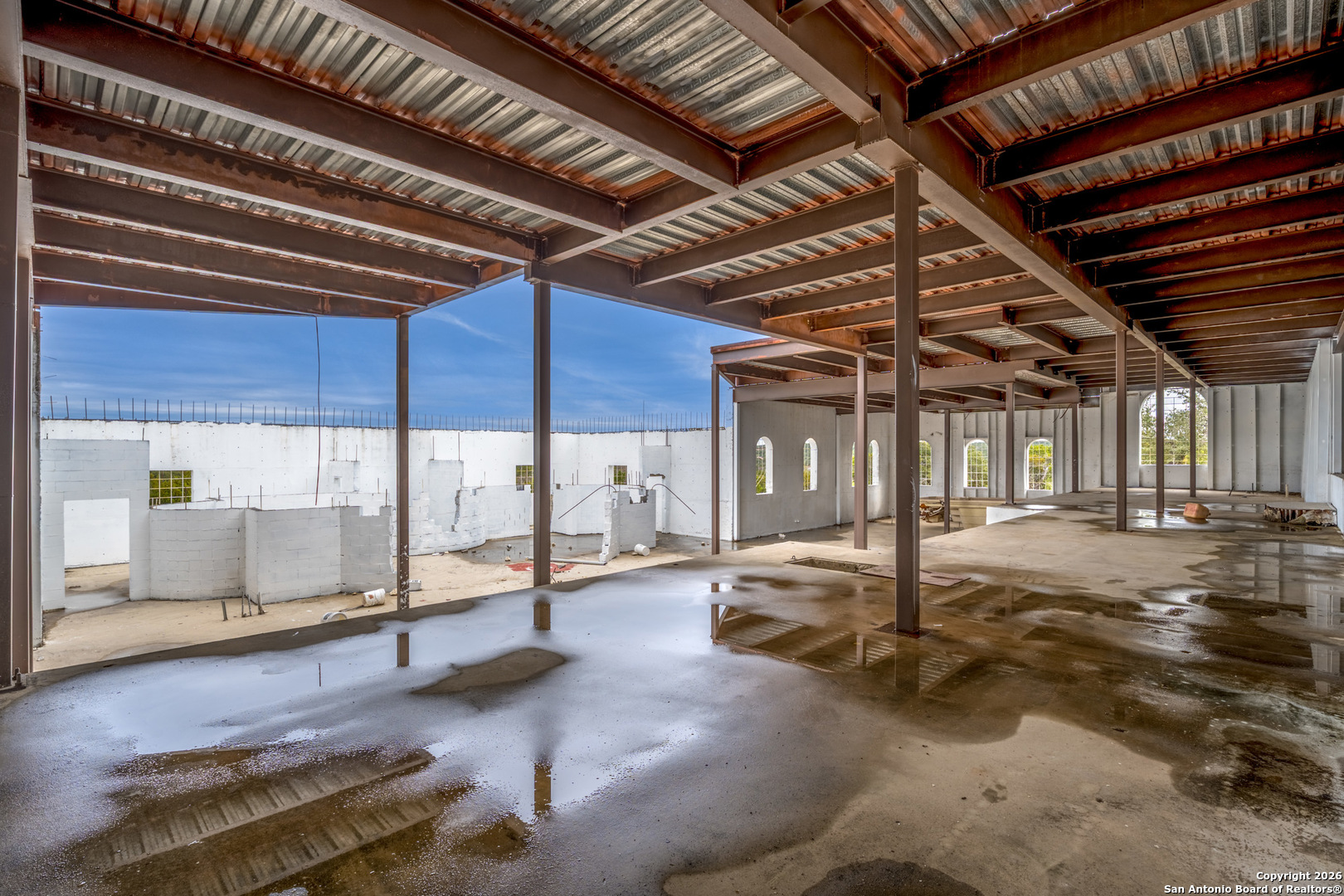 main property photo 8