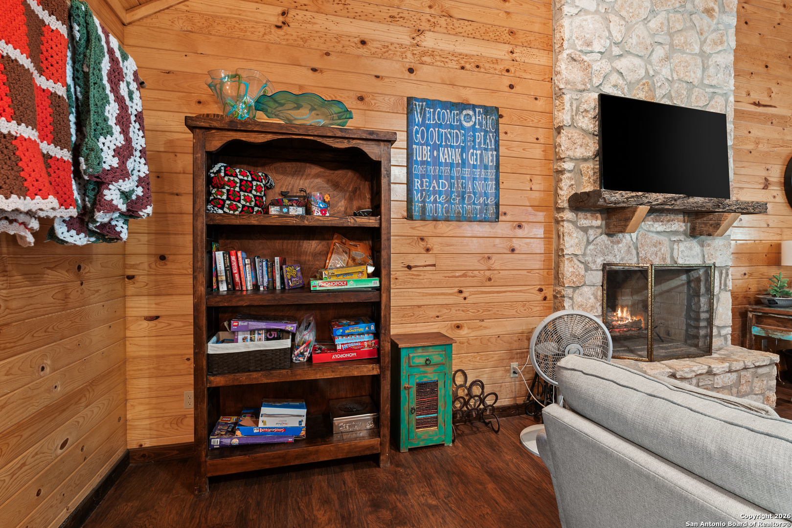 main property photo 14