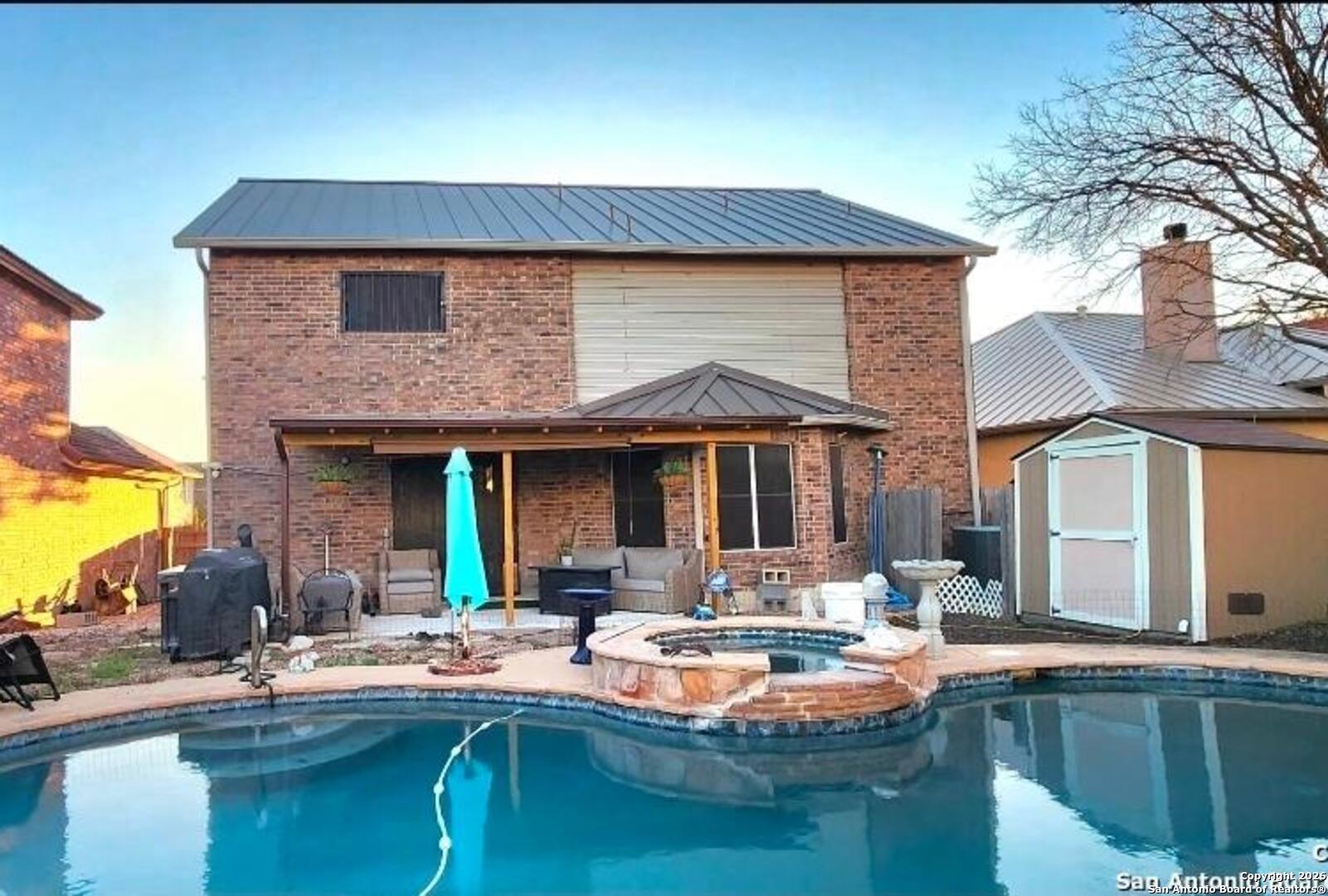 main property photo 16