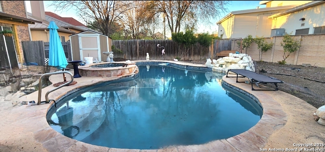 main property photo 17