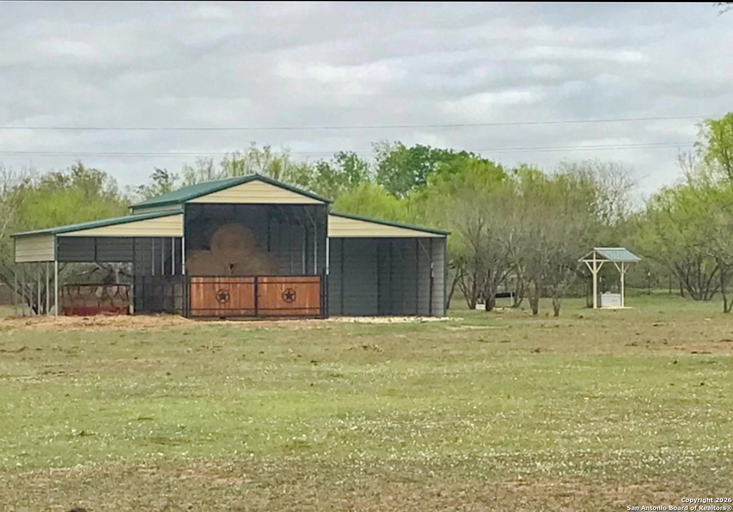 main property photo 8