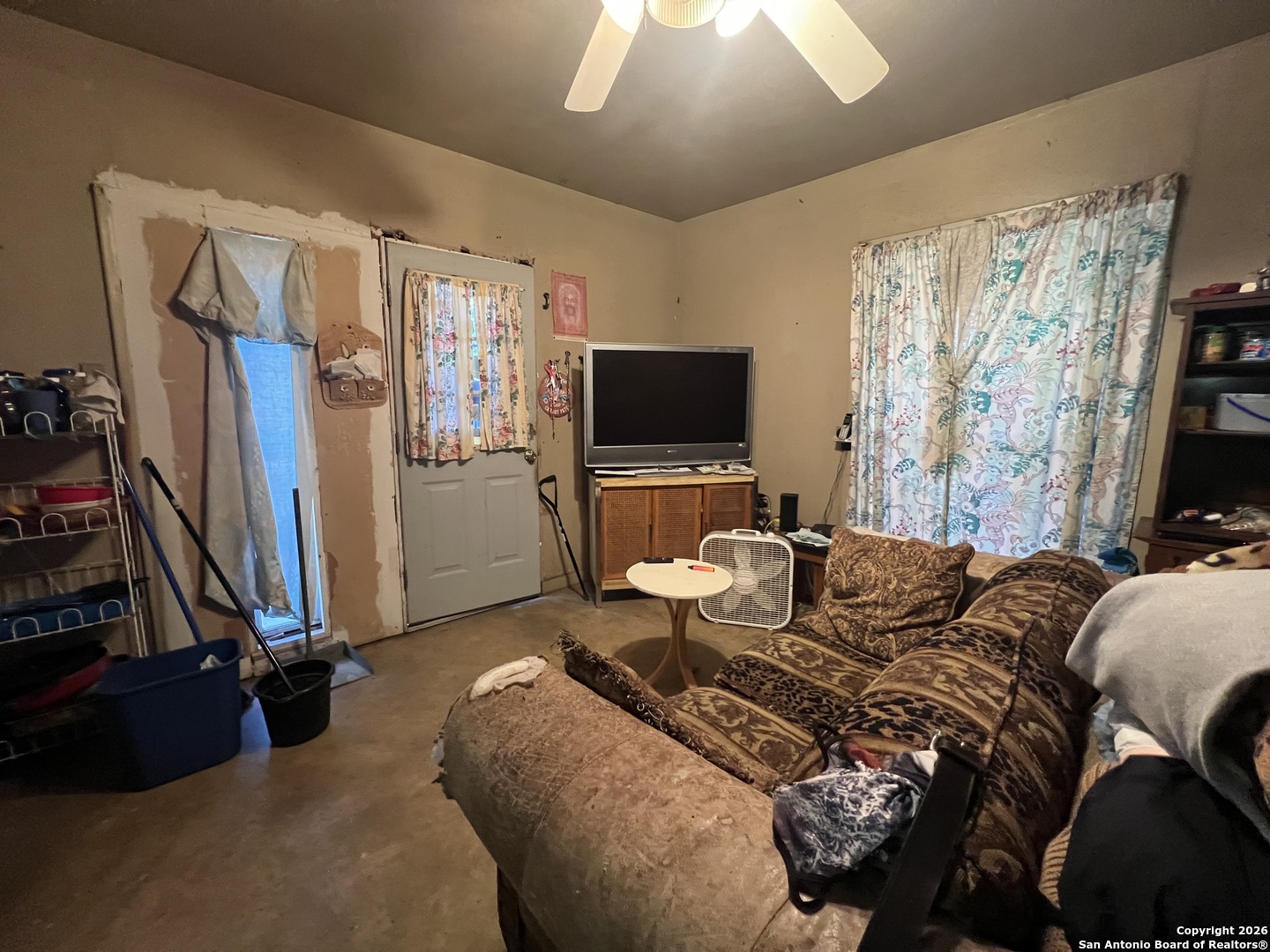 main property photo 12