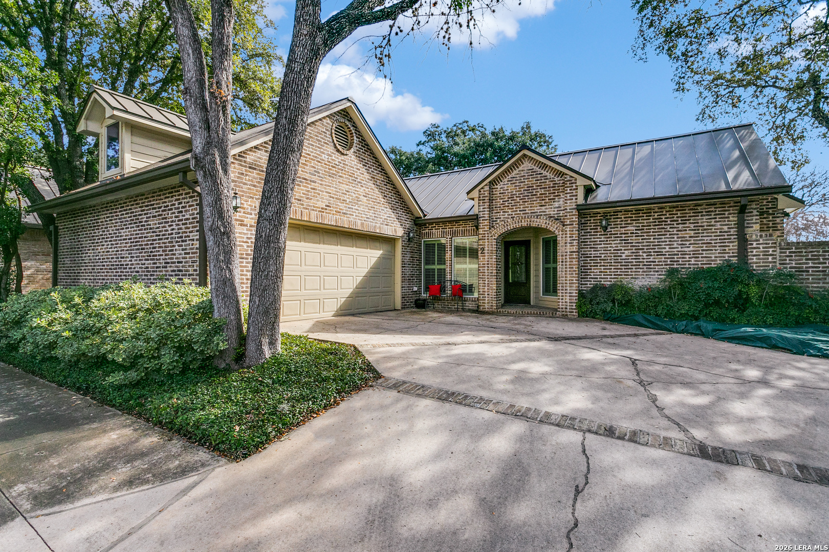 property viewer photo 2