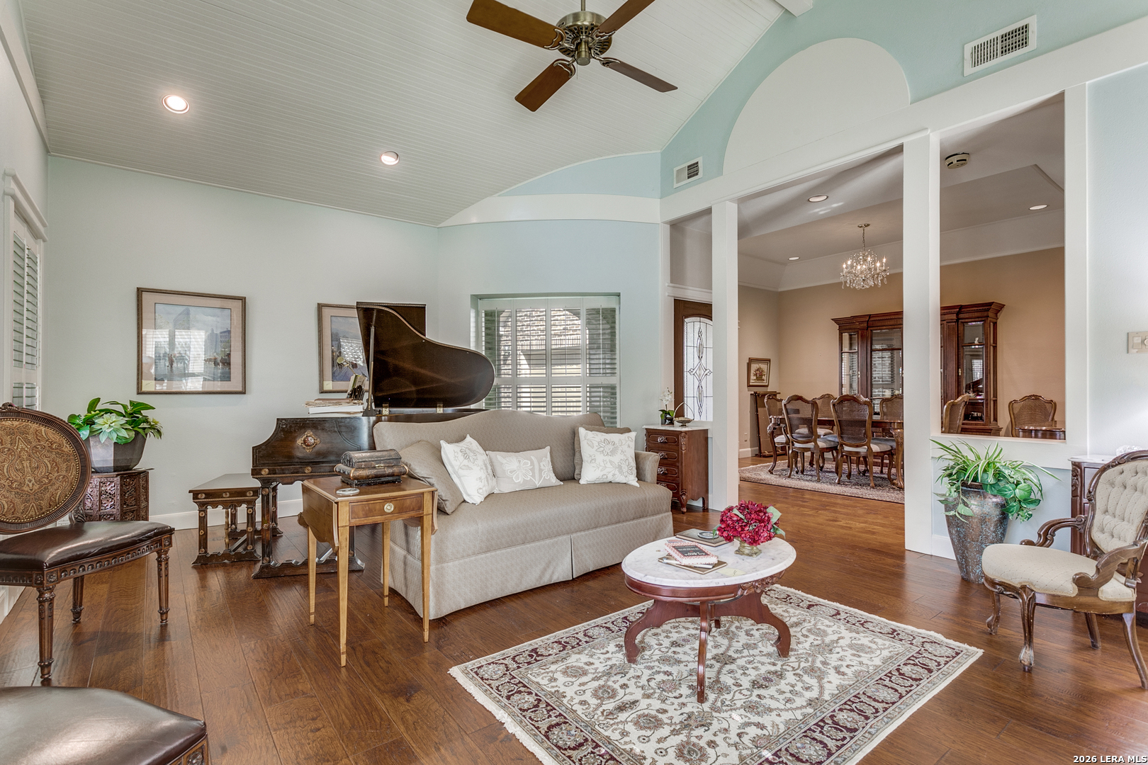 property viewer photo 4