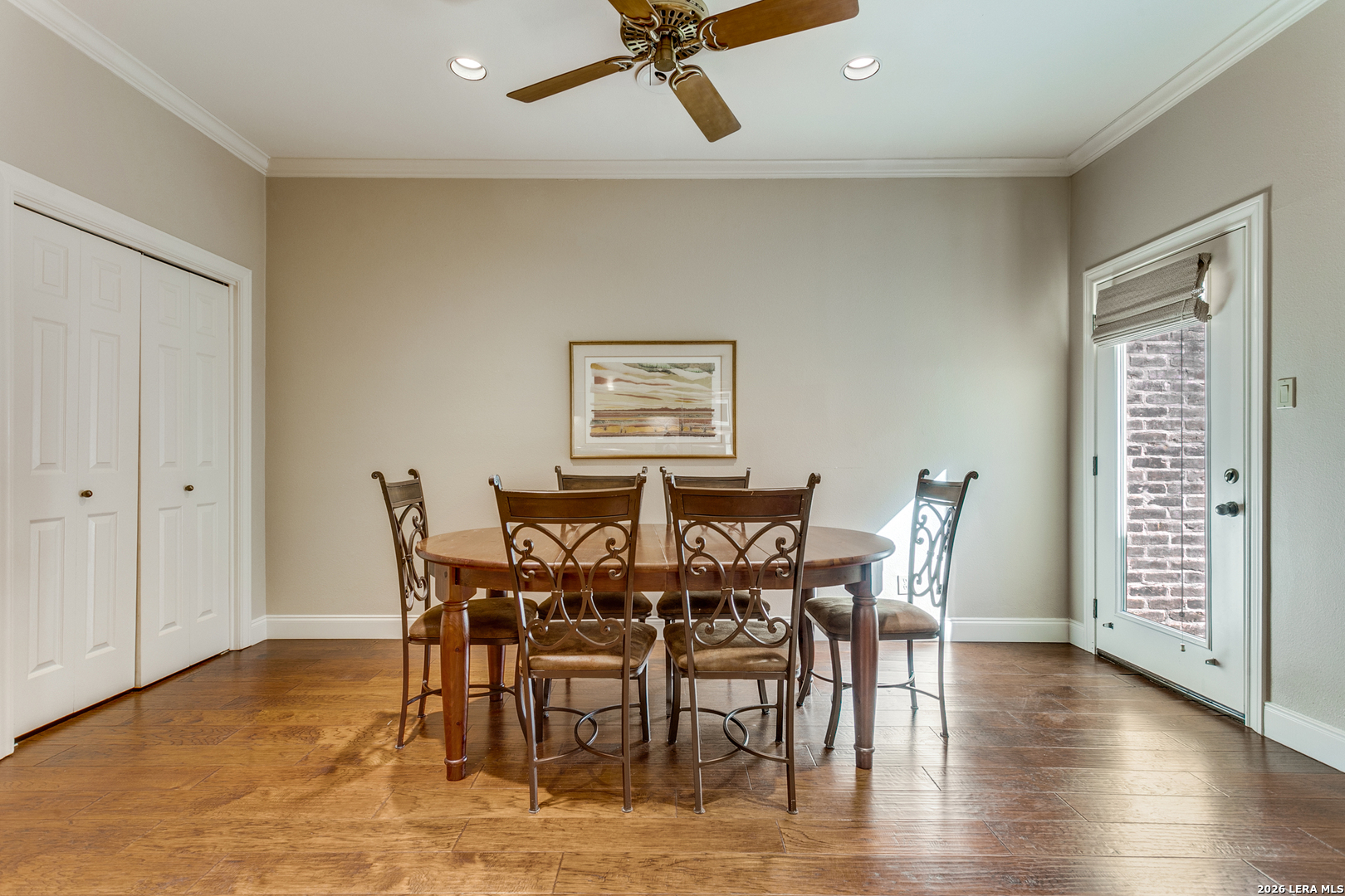 property viewer photo 7
